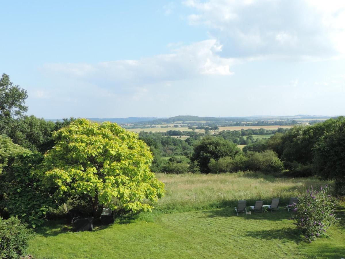 Le Clos Fleuri Ségrie Exteriör bild