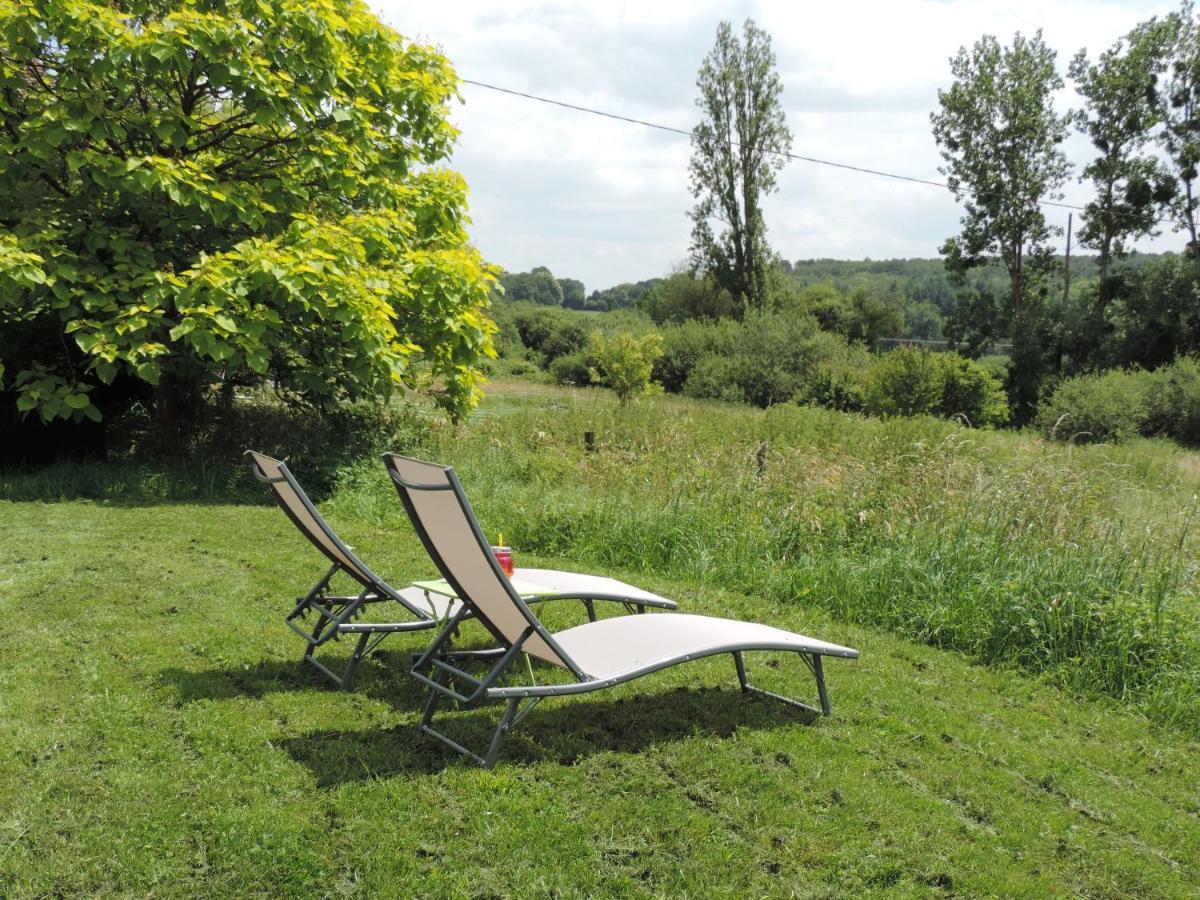 Le Clos Fleuri Ségrie Exteriör bild