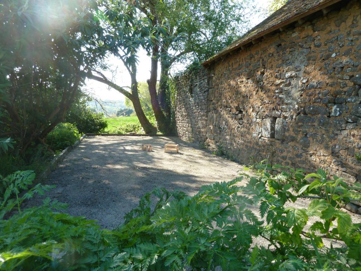 Le Clos Fleuri Ségrie Exteriör bild
