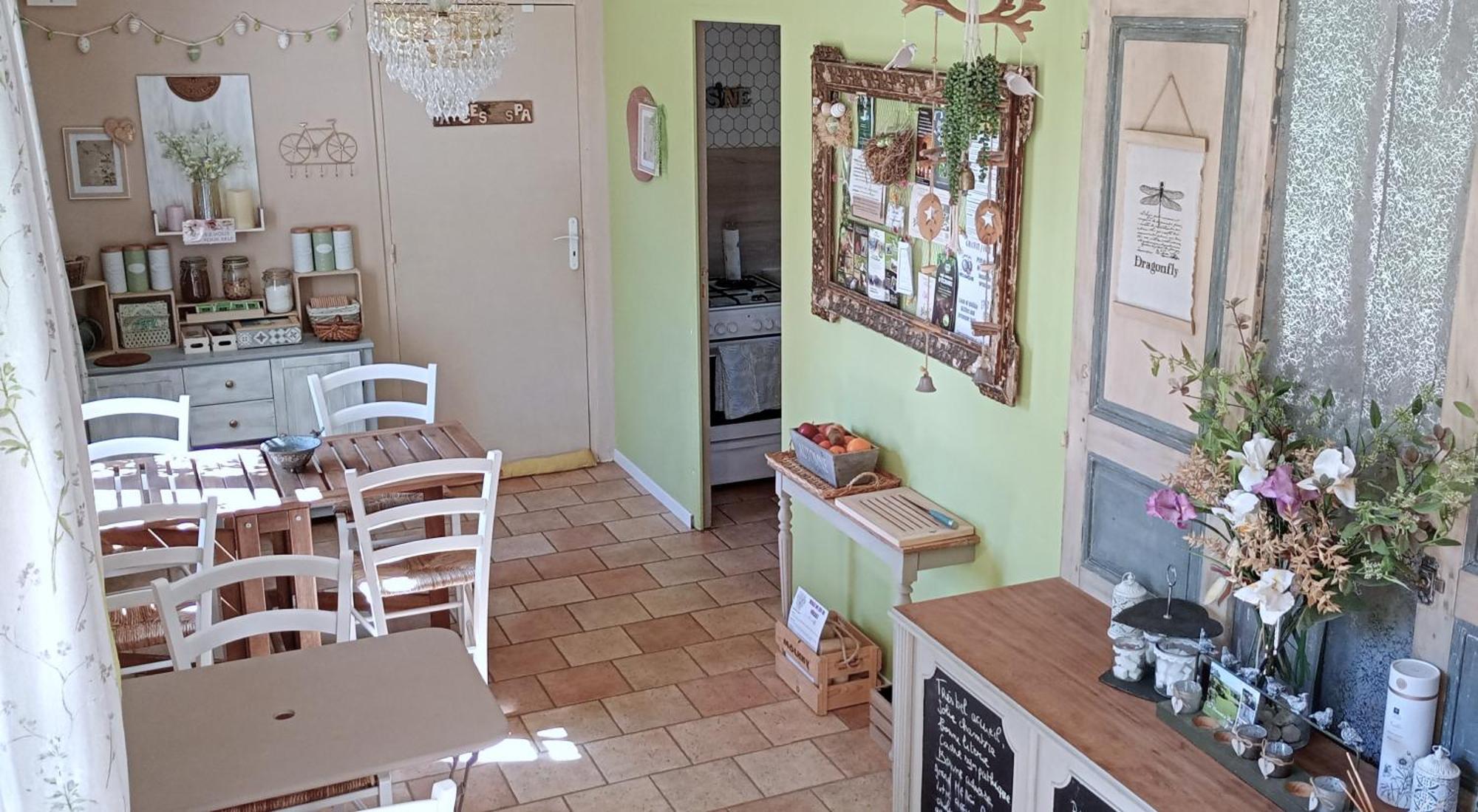 Le Clos Fleuri Ségrie Exteriör bild